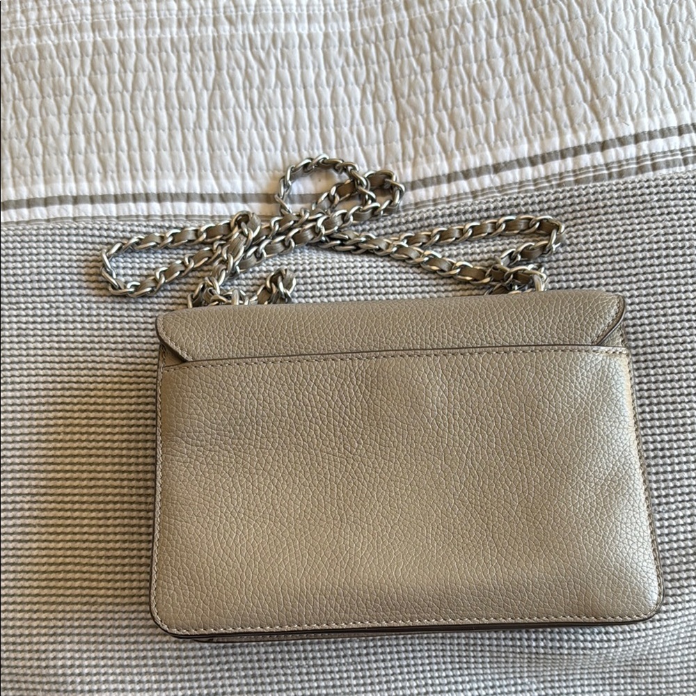 Tory Burch Taupe Shoulder Bag with Chain Strap - Picture 6 of 11